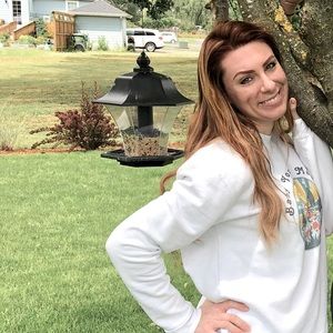 Meet your Posher, Cat